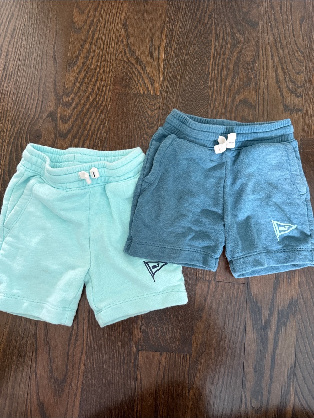 Vineyard vines 2T boy toddler Pull-On Terry Shorts - Aqua and Slate Blue